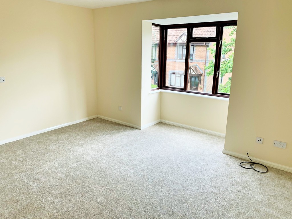 1 bed Studio for rent in Berkshire. From Martin & Co - Reading