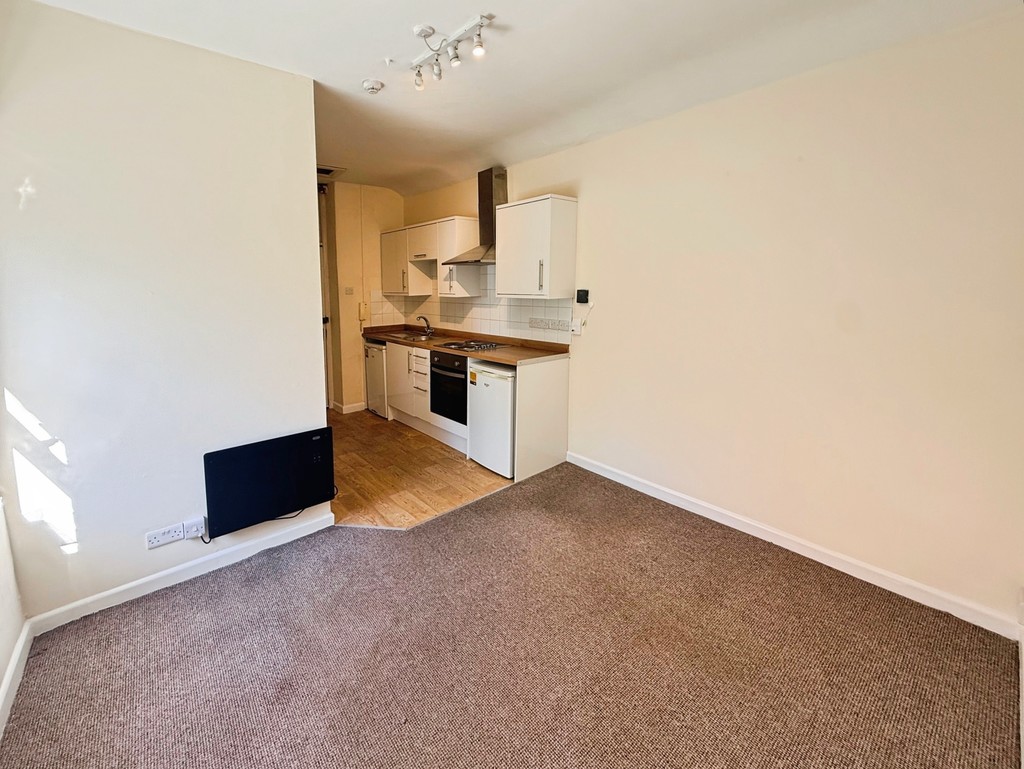 1 bed Apartment for rent in Reading. From Martin & Co - Reading