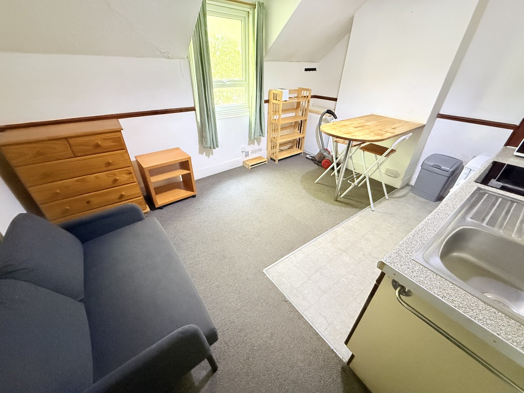 1 bed 1st Floor Flat for rent in Berkshire. From Martin & Co - Reading 1 bed 1st Floor Flat for rent in Berkshire. From Martin & Co - Reading