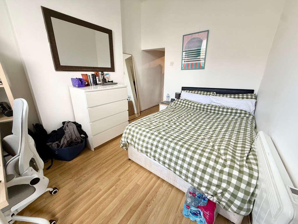 1 bed Apartment for rent in UK. From Martin & Co - Reading