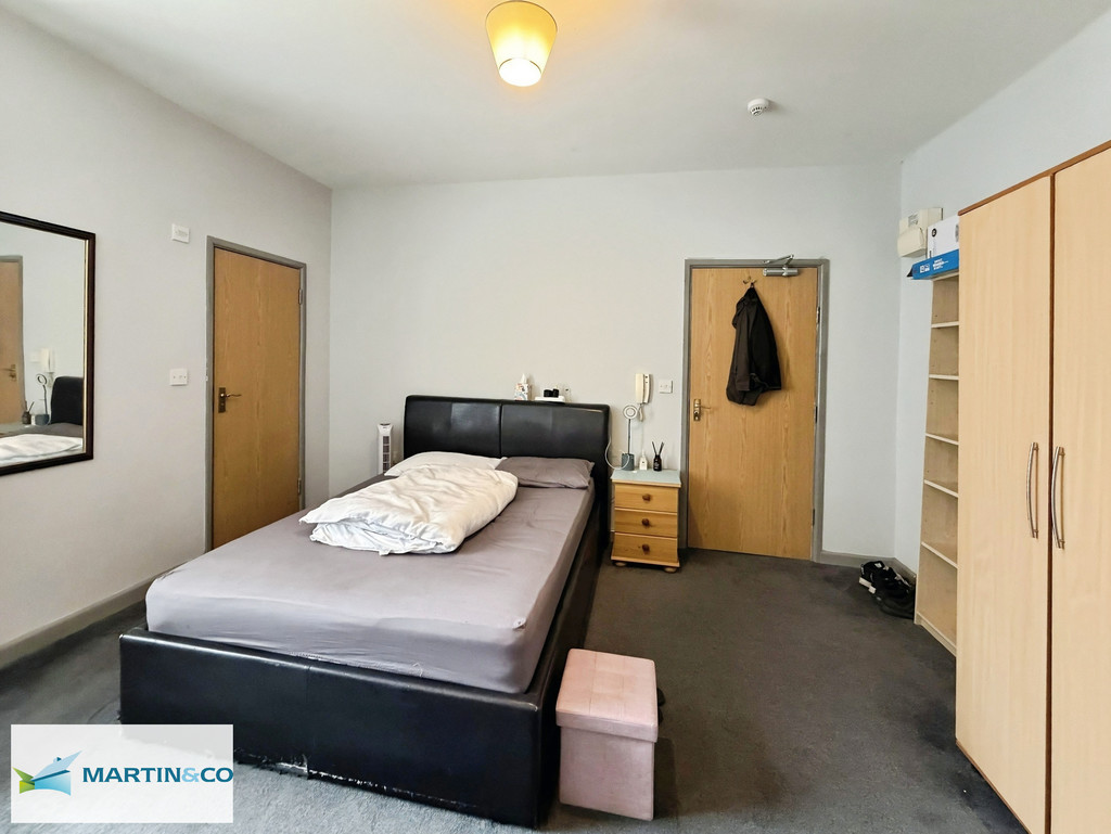 1 bed Studio for rent in Berkshire. From Martin & Co - Reading