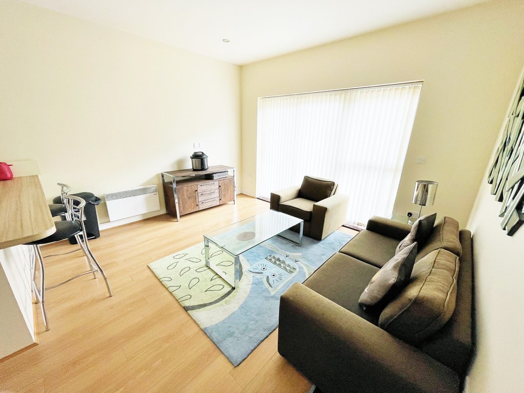 2 bed Apartment for rent in Berkshire. From Martin & Co - Reading