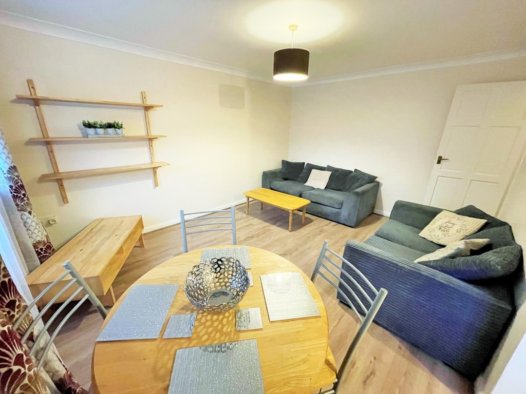 1 bed Apartment for rent in Berkshire. From Martin & Co - Reading