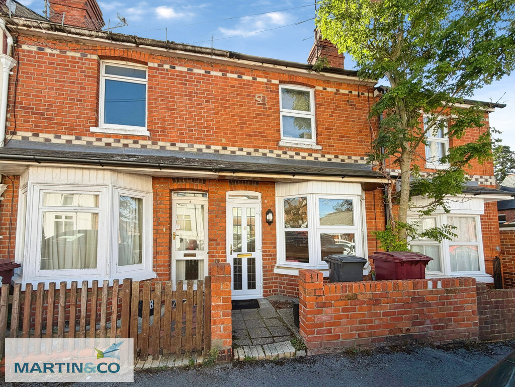 3 bed Mid Terraced House for rent in Berkshire. From Martin & Co - Reading