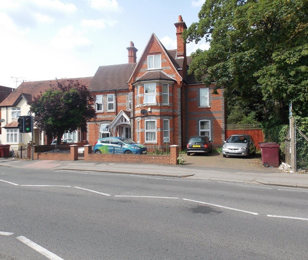 1 bed House Share for rent in Shinfield. From Martin & Co - Reading