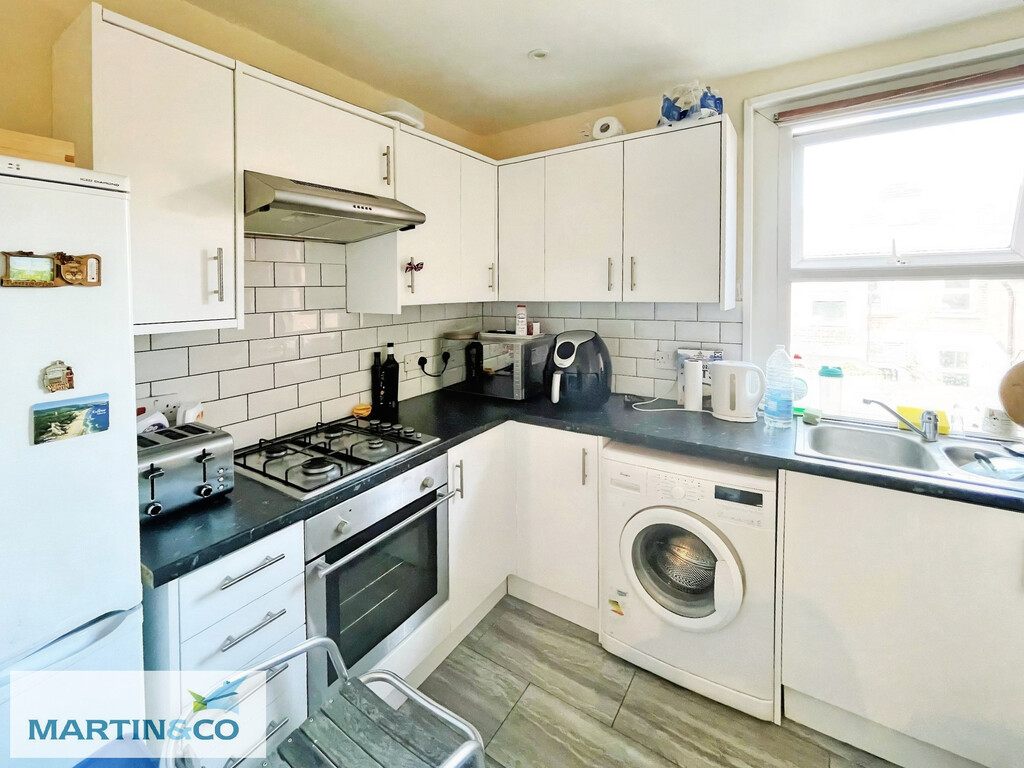 2 bed 1st Floor Flat for rent in Reading. From Martin & Co - Reading 2 bed 1st Floor Flat for rent in Reading. From Martin & Co - Reading