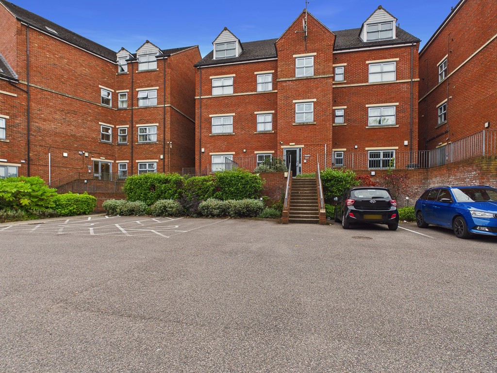 2 bed Apartment for rent in Rotherham. From Martin & Co - Rotherham