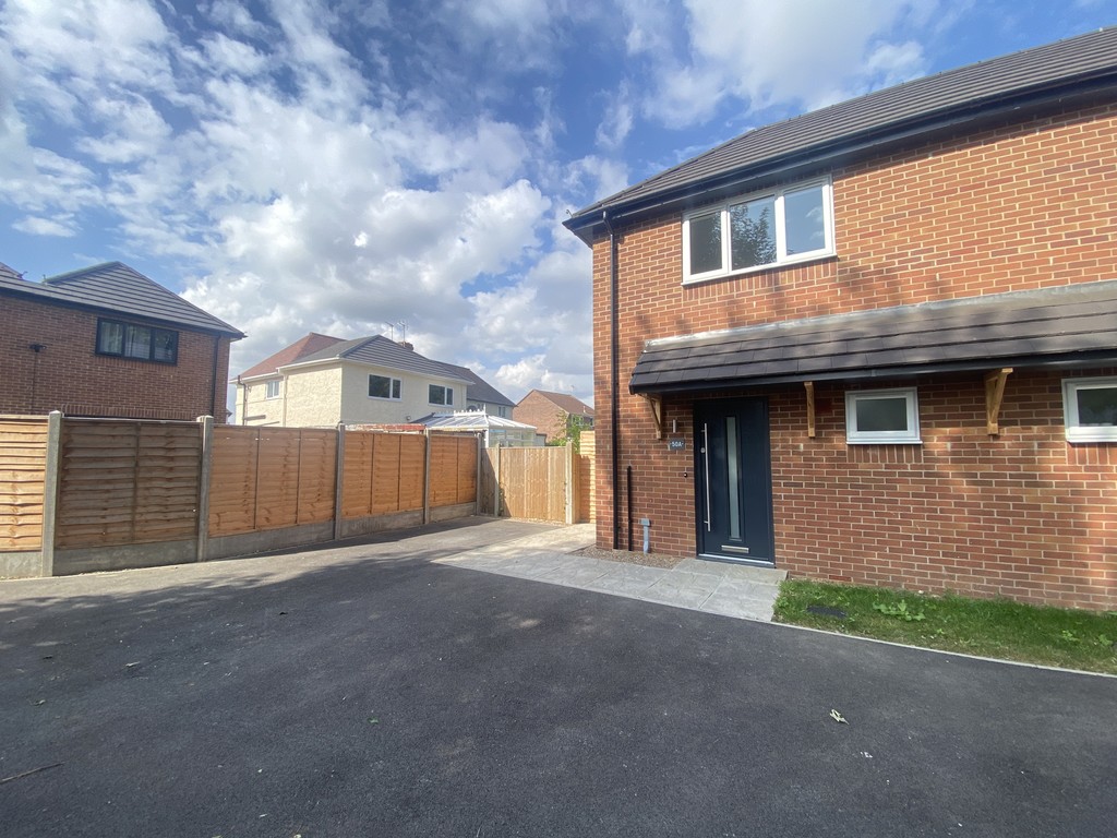 2 bed Semi Detached for rent in Notts. From Martin & Co - Newark