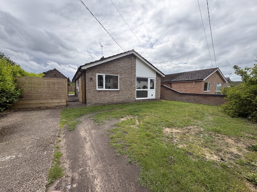 3 bed Detached bungalow for rent in Notts. From Martin & Co - Newark 3 bed Detached bungalow for rent in Notts. From Martin & Co - Newark
