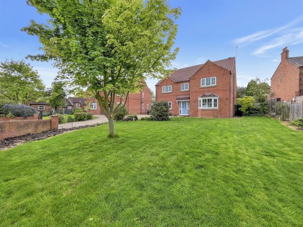 4 bed Detached for rent in Nottinghamshire. From Martin & Co - Newark