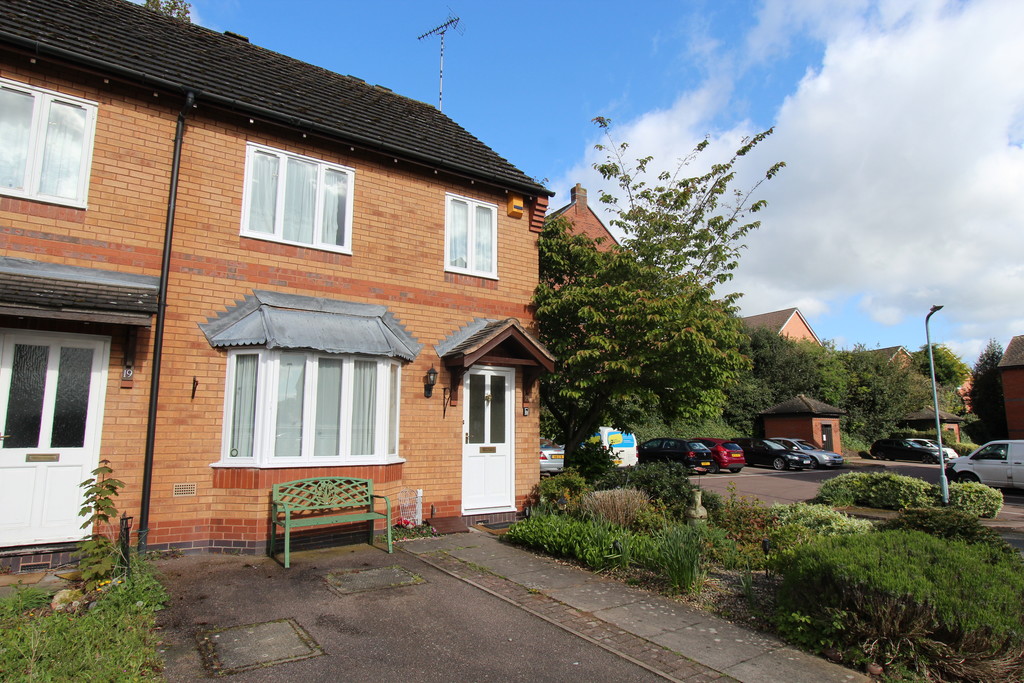 3 bed Semi-Detached House for rent in Staffordshire. From Martin & Co - Tamworth