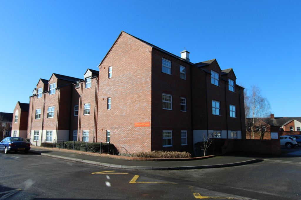 2 bed Apartment for rent in Staffordshire. From Martin & Co - Tamworth