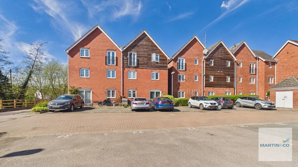 2 bed Apartment for rent in Staffs. From Martin & Co - Tamworth