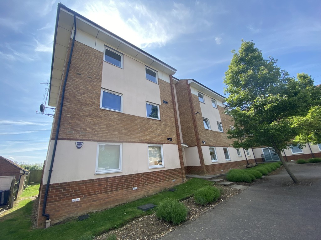 2 bed Apartment for rent in Hertfordshire. From Martin & Co - Welwyn and Hatfield