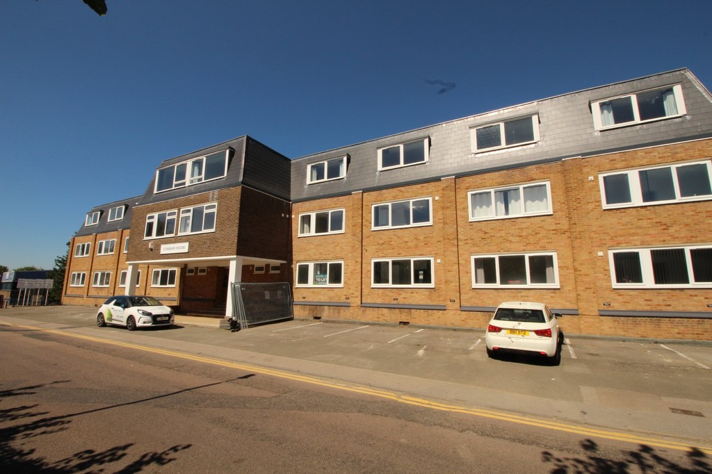 3 bed Apartment for rent in Hertfordshire. From Martin & Co - Welwyn and Hatfield