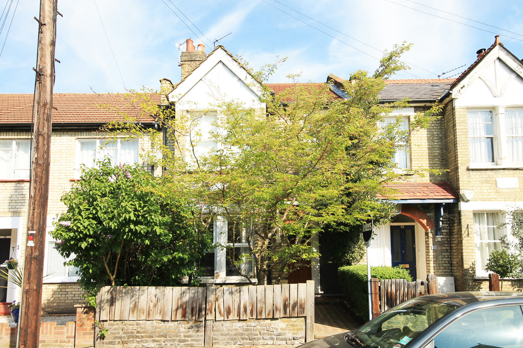 2 bed Apartment for rent in Twickenham. From Martin & Co - Twickenham
