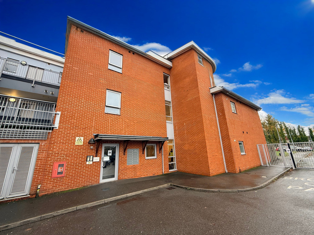 1 bed 1st Floor Flat for rent in Hayes. From Martin & Co - Twickenham