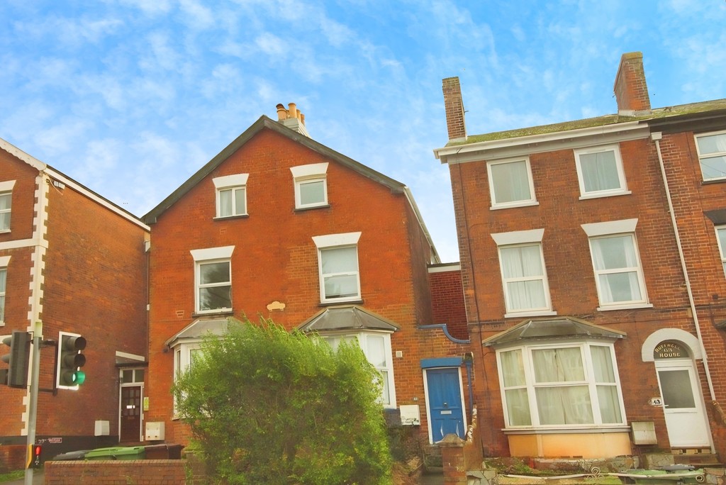 5 bed Mid Terraced House for rent in Devon. From Martin & Co - Exeter