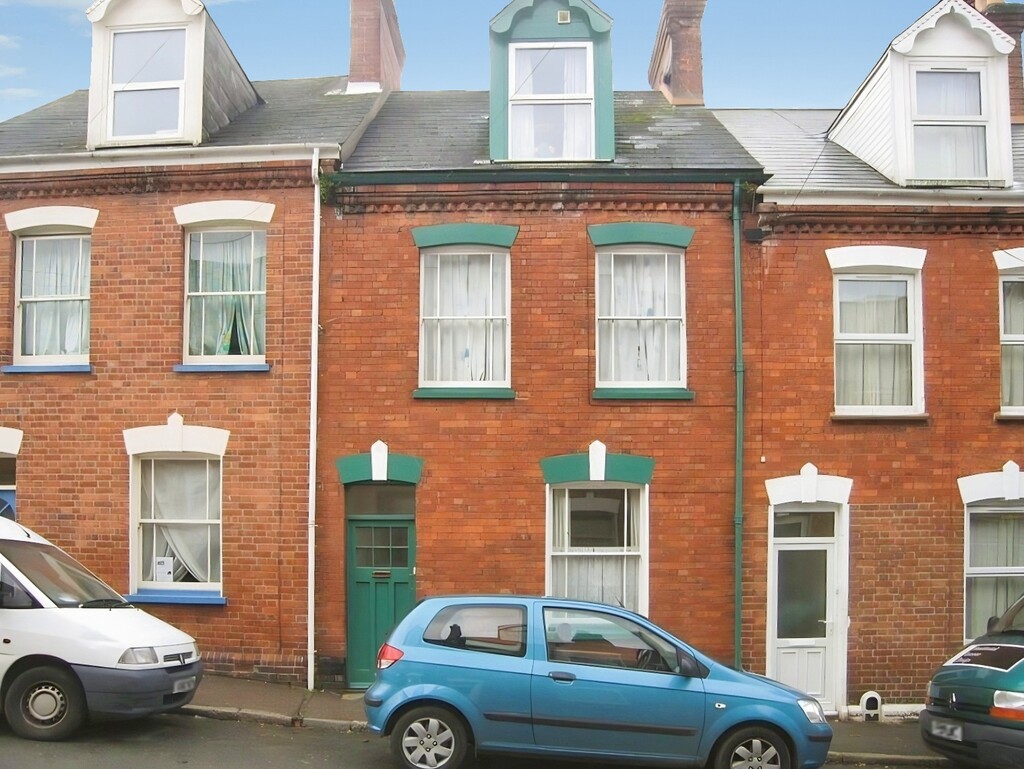 4 bed Mid Terraced House for rent in Devon. From Martin & Co - Exeter