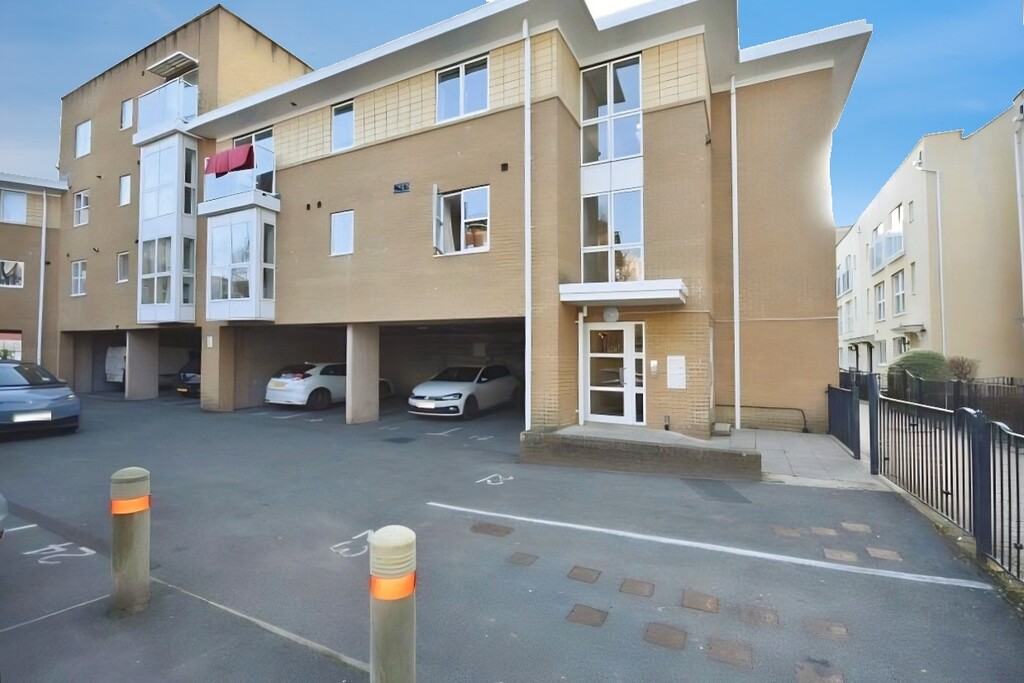 2 bed Apartment for rent in Devon. From Martin & Co - Exeter 2 bed Apartment for rent in Devon. From Martin & Co - Exeter