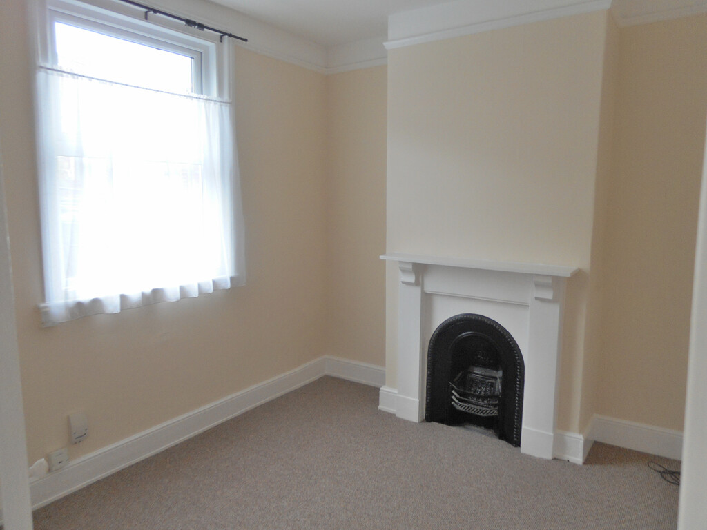 2 bed Mid Terraced House for rent in Shillingford Abbot. From Martin & Co - Exeter