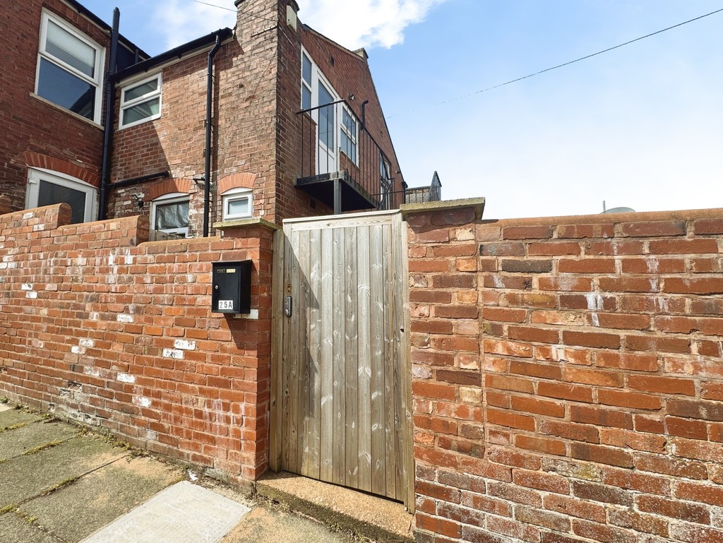 1 bed 1st Floor Flat for rent in West Clyst. From Martin & Co - Exeter