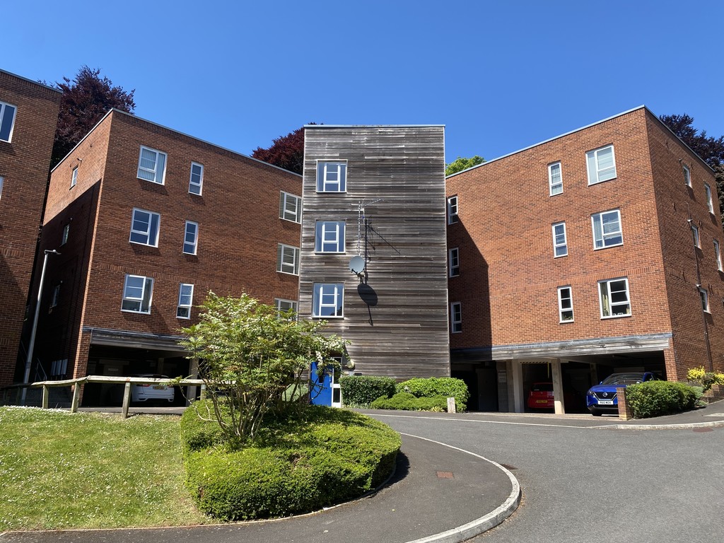 2 bed Apartment for rent in Devon. From Martin & Co - Exeter 2 bed Apartment for rent in Devon. From Martin & Co - Exeter
