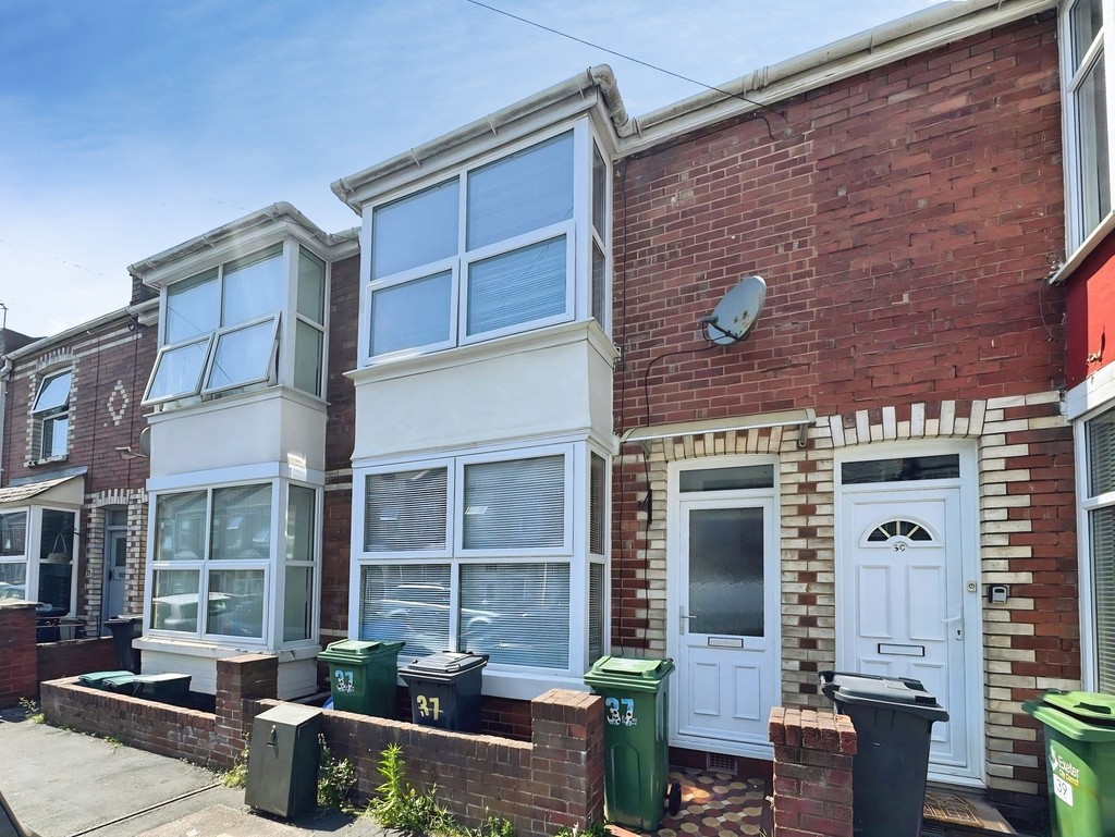 3 bed Mid Terraced House for rent in Shillingford Abbot. From Martin & Co - Exeter 3 bed Mid Terraced House for rent in Shillingford Abbot. From Martin & Co - Exeter