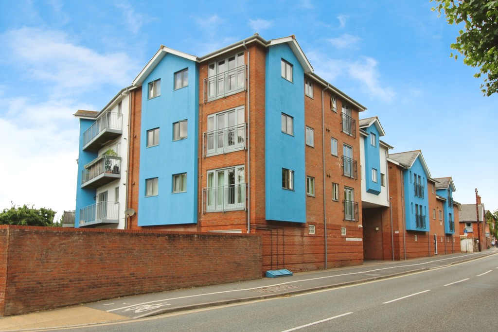 2 bed Apartment for rent in Exeter. From Martin & Co - Exeter