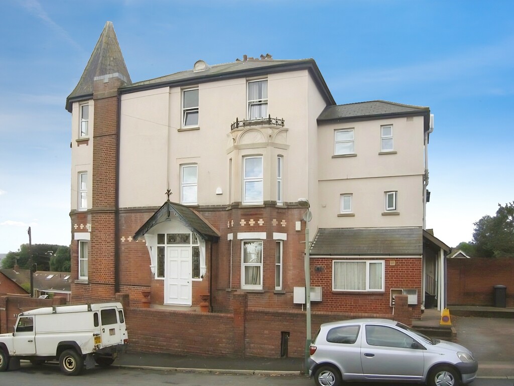 6 bed Mid Terraced House for rent in Devon. From Martin & Co - Exeter 6 bed Mid Terraced House for rent in Devon. From Martin & Co - Exeter