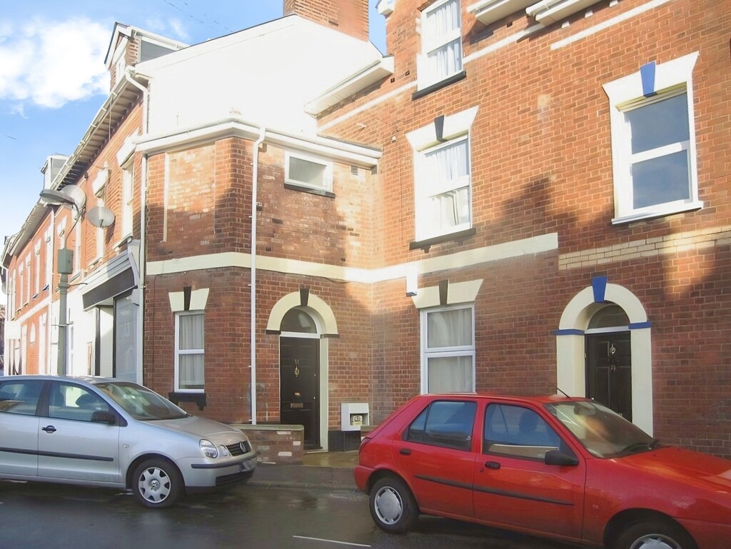 6 bed Mid Terraced House for rent in Devon. From Martin & Co - Exeter 6 bed Mid Terraced House for rent in Devon. From Martin & Co - Exeter