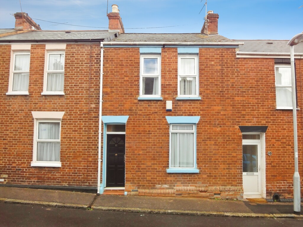 3 bed Mid Terraced House for rent in Exeter. From Martin & Co - Exeter 3 bed Mid Terraced House for rent in Exeter. From Martin & Co - Exeter