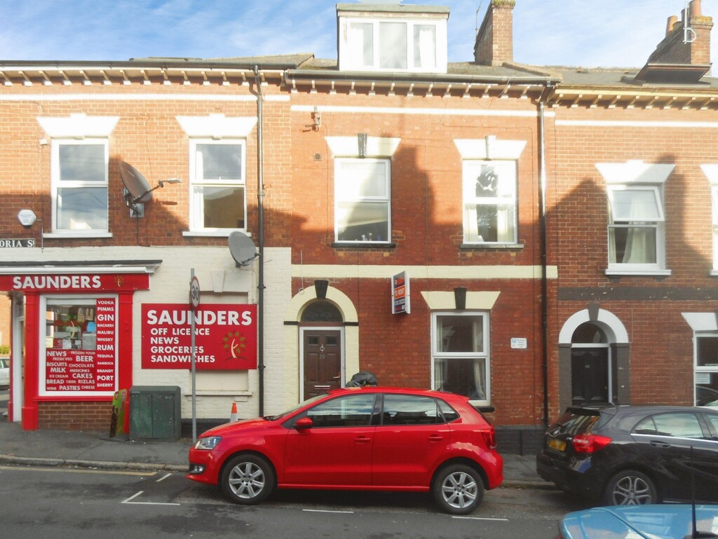 6 bed Mid Terraced House for rent in Devon. From Martin & Co - Exeter
