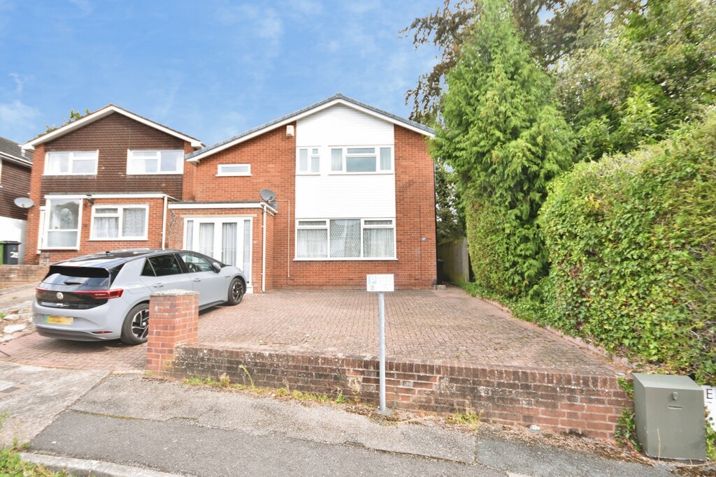 5 bed Detached for rent in Devon. From Martin & Co - Exeter 5 bed Detached for rent in Devon. From Martin & Co - Exeter