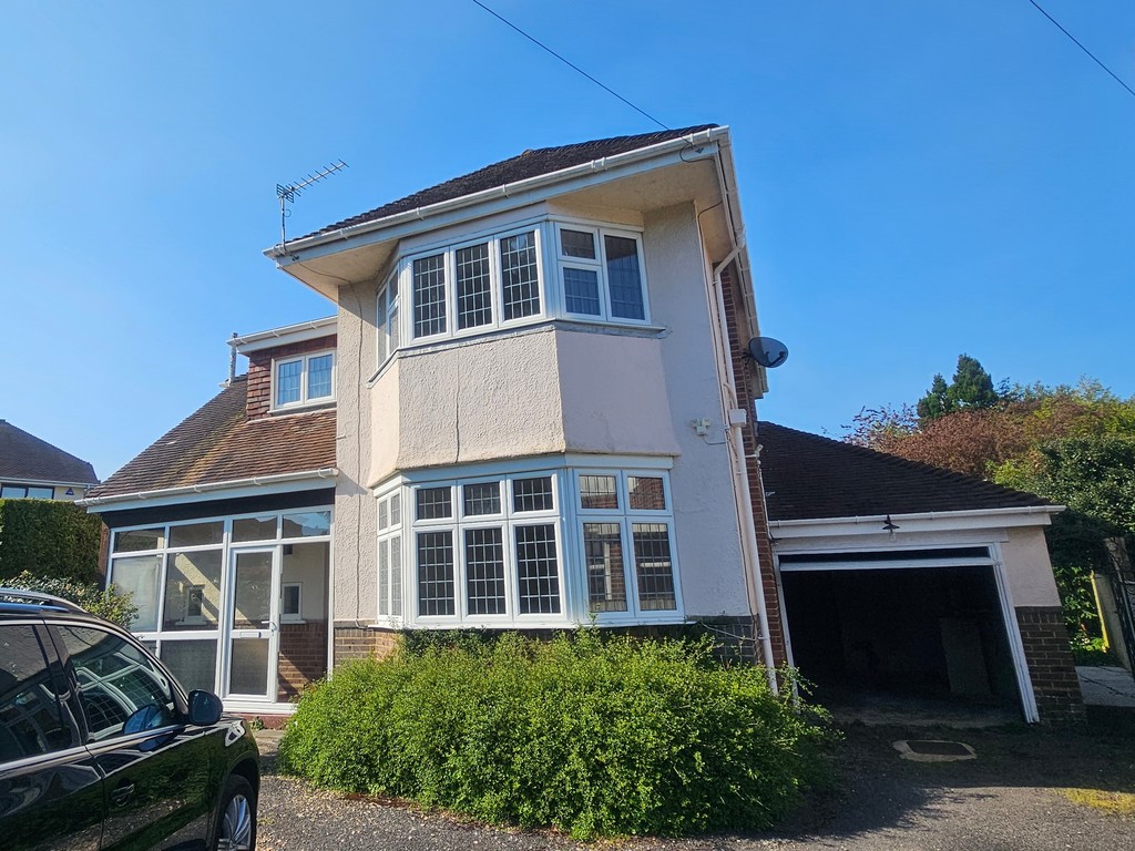 3 bed Detached House for rent in Dorset. From Martin & Co - Bournemouth