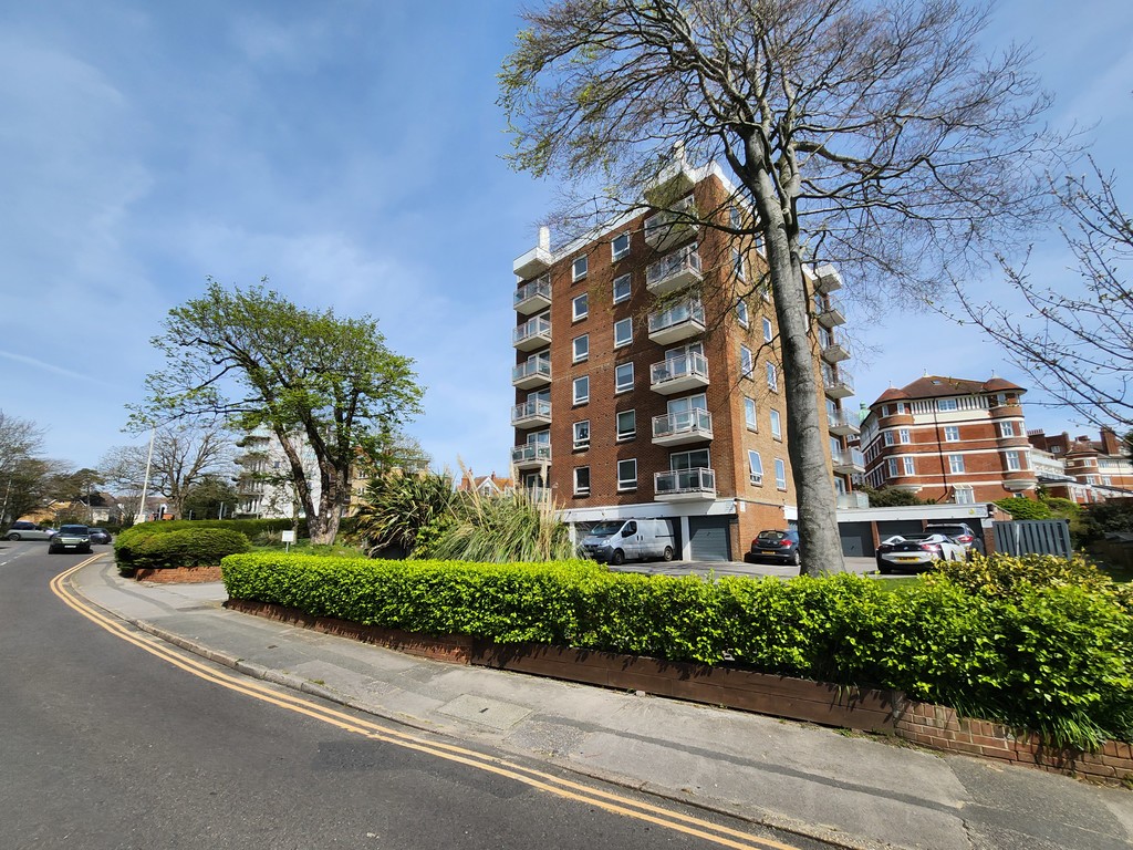2 bed Apartment for rent in Dorset. From Martin & Co - Bournemouth