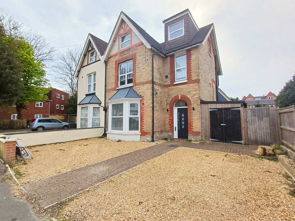 2 bed Apartment for rent in Dorset. From Martin & Co - Bournemouth