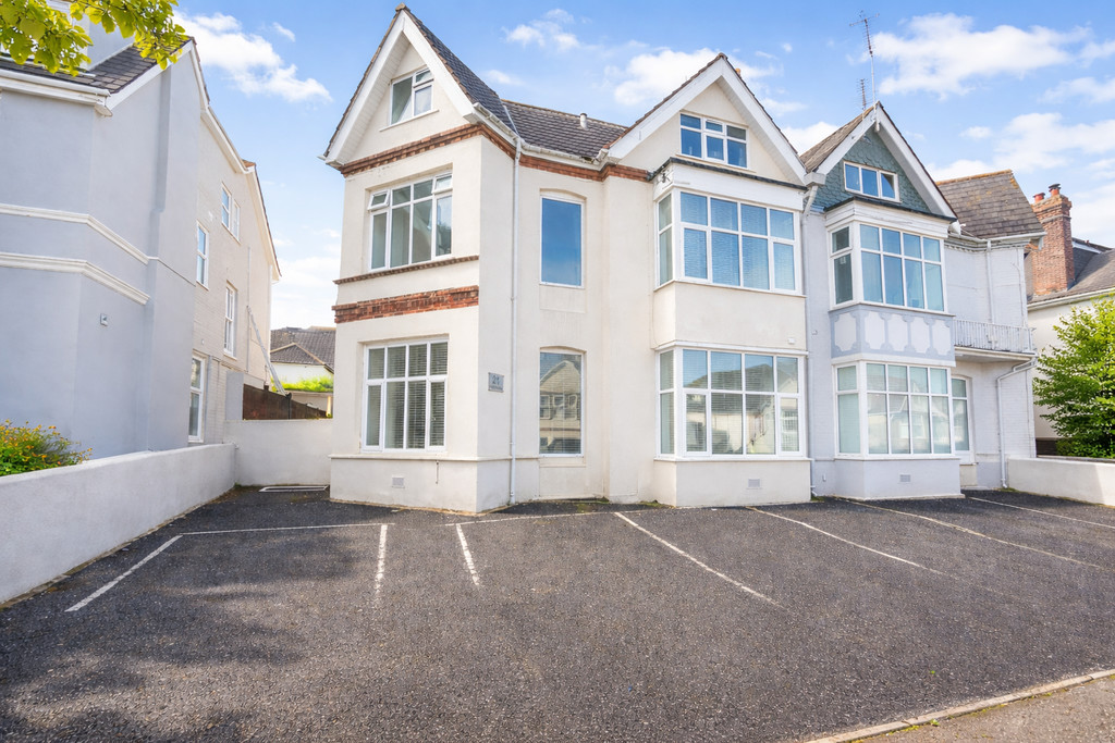 2 bed Apartment for rent in Dorset. From Martin & Co - Bournemouth