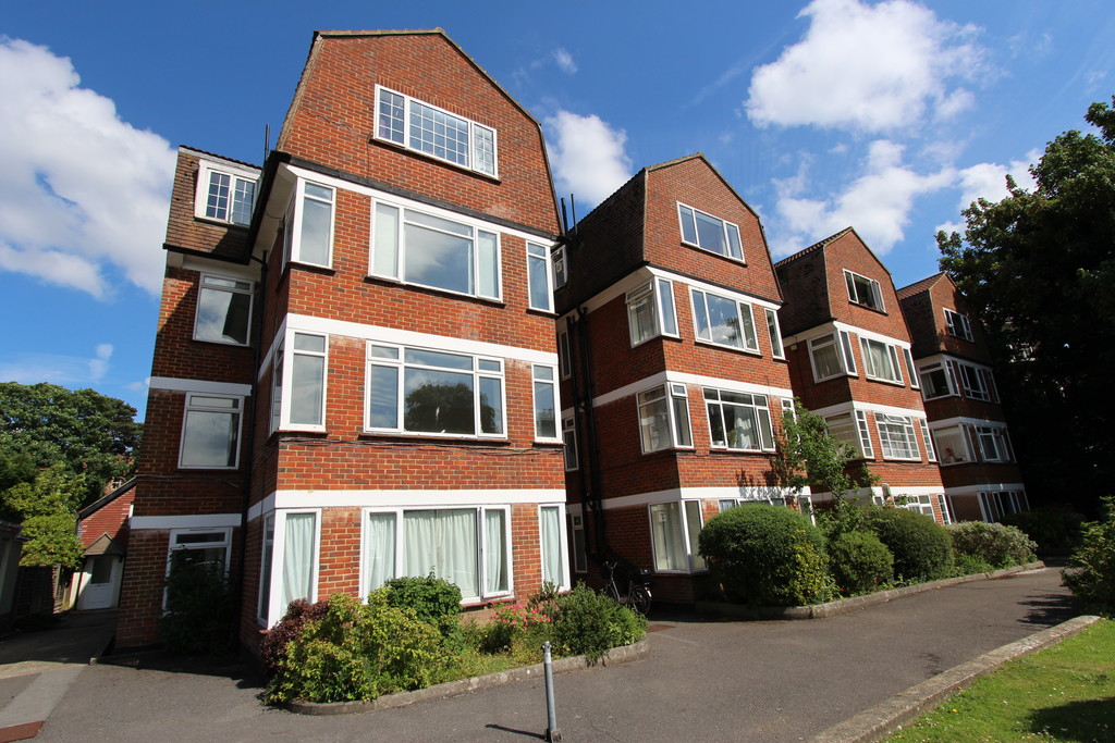 2 bed Apartment for rent in Dorset. From Martin & Co - Bournemouth 2 bed Apartment for rent in Dorset. From Martin & Co - Bournemouth