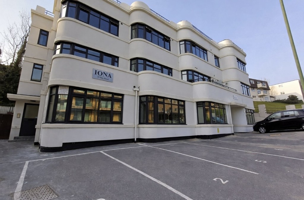 2 bed Apartment for rent in Dorset. From Martin & Co - Bournemouth