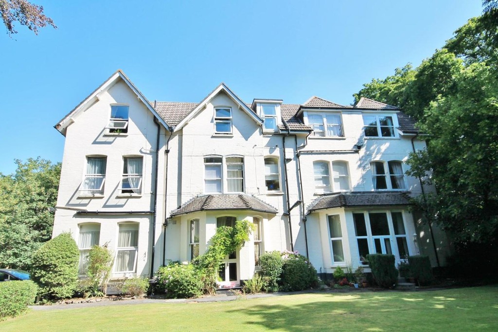 1 bed Studio for rent in Dorset. From Martin & Co - Bournemouth