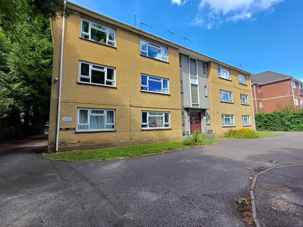 2 bed Apartment for rent in Dorset. From Martin & Co - Bournemouth
