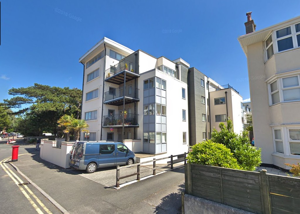 3 bed Apartment for rent in Bournemouth. From Martin & Co - Bournemouth 3 bed Apartment for rent in Bournemouth. From Martin & Co - Bournemouth