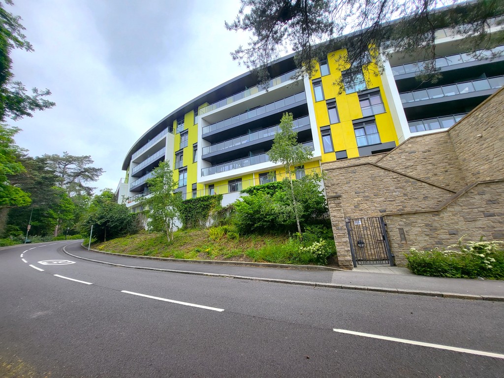 2 bed Apartment for rent in Dorset. From Martin & Co - Bournemouth 2 bed Apartment for rent in Dorset. From Martin & Co - Bournemouth