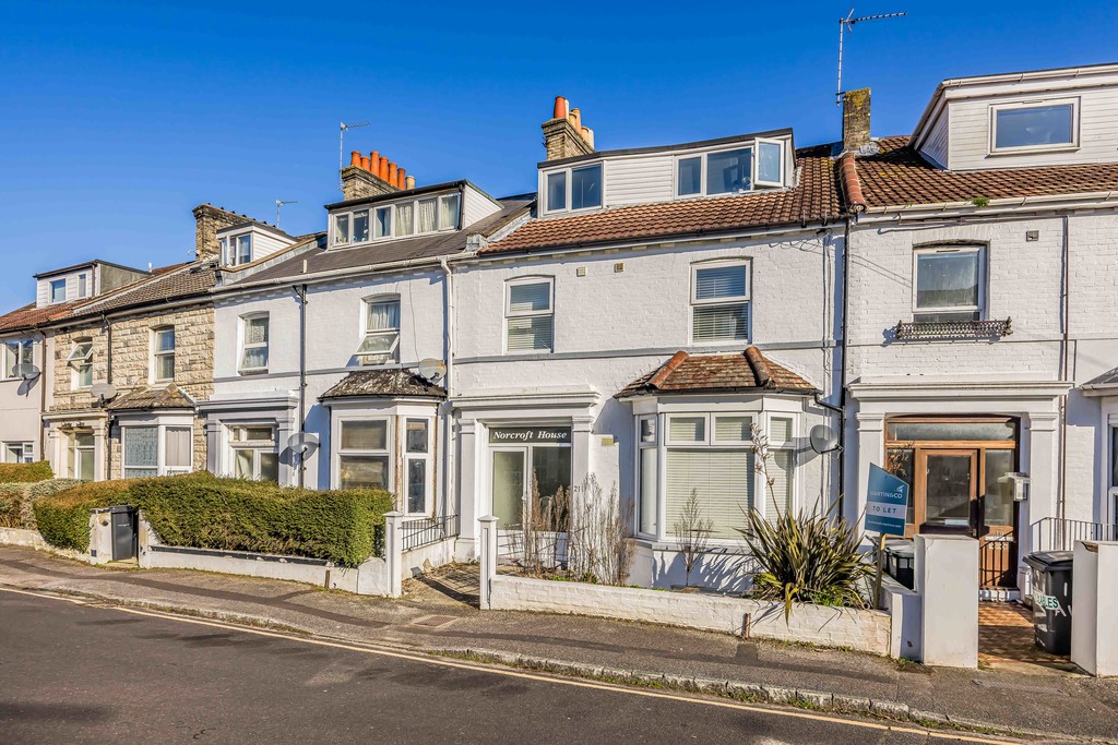 1 bed Apartment for rent in Bournemouth. From Martin & Co - Bournemouth