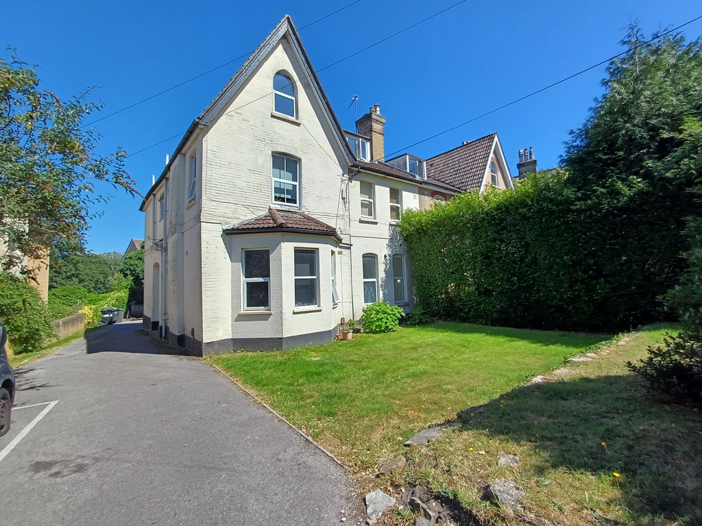 1 bed Apartment for rent in Bournemouth. From Martin & Co - Bournemouth