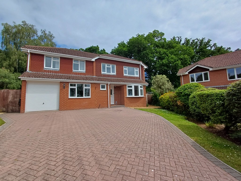 4 bed Detached for rent in Dorset. From Martin & Co - Bournemouth