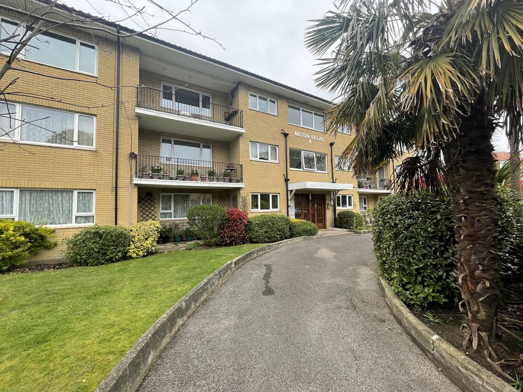 2 bed Apartment for rent in Dorset. From Martin & Co - Bournemouth