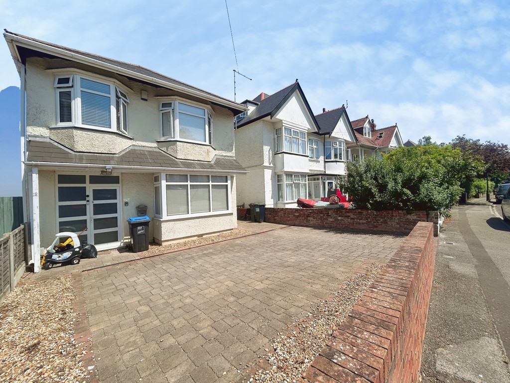 4 bed Detached for rent in Winkton. From Martin & Co - Bournemouth