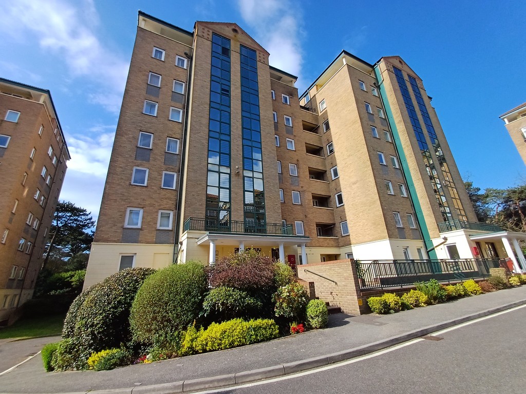 3 bed Apartment for rent in Dorset. From Martin & Co - Bournemouth